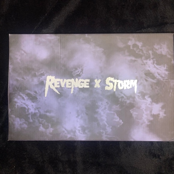 Revenge x Storm hightops - Picture 2 of 2